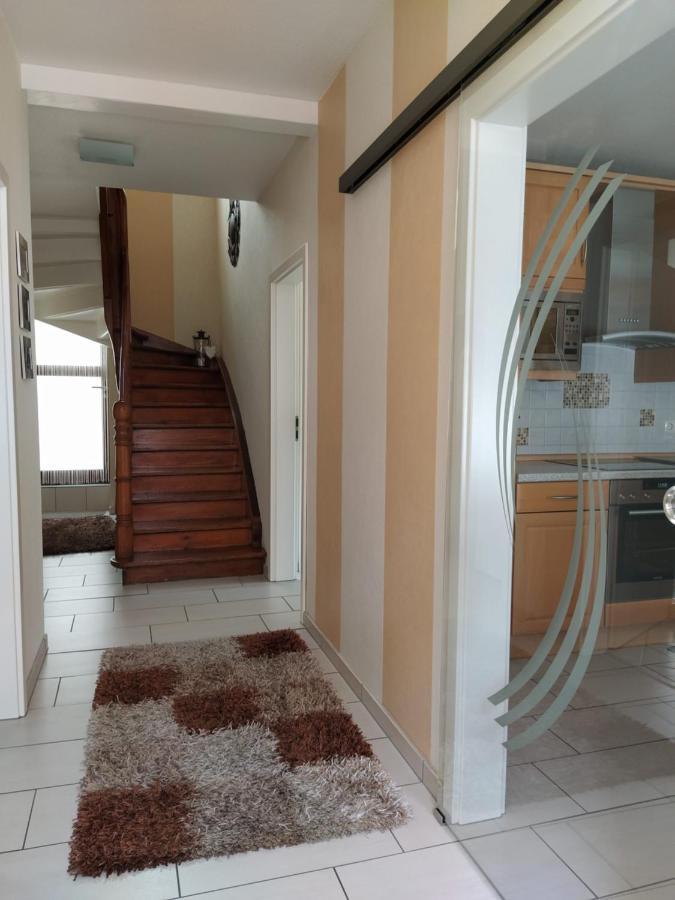 Ferienhaus Treis Neef Экстерьер фото